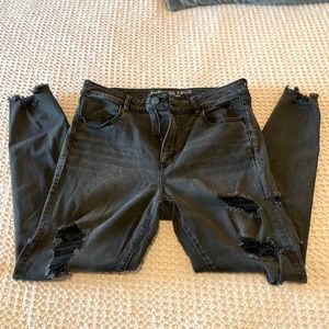 American Eagle High-Waisted Cropped Jeans